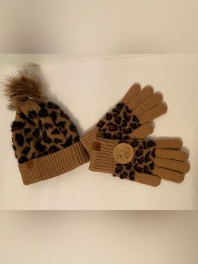 NEW BRITTS KNITS SET ACCESSORY SNOW LEOPARD POM HAT & GLOVES ONE SIZE OS